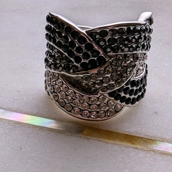 Lia Sophia chunky ring - Picture 3 of 4